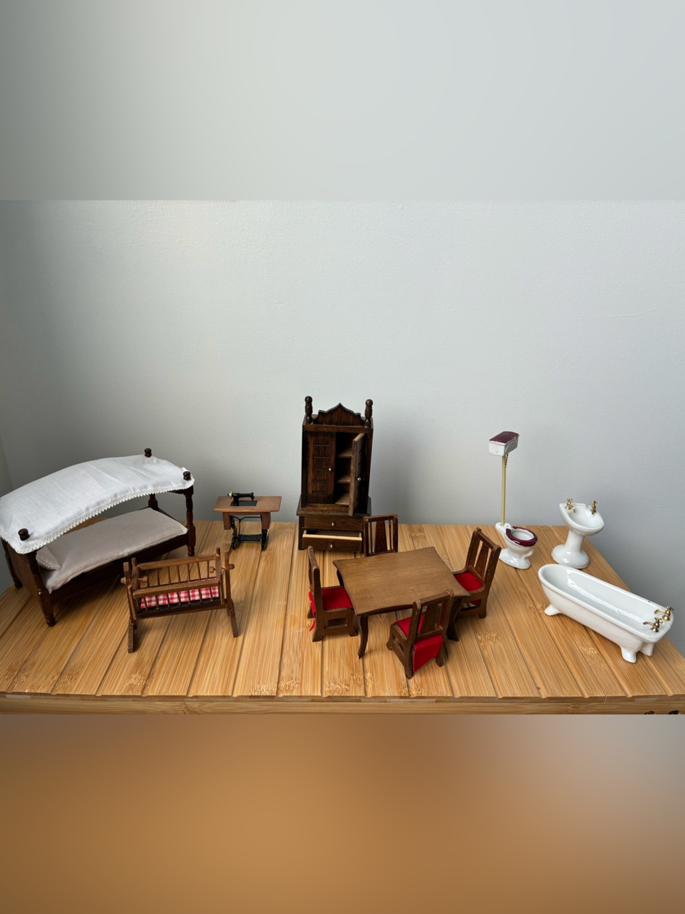 Dollhouse Miniatures ~ 1:12 - Great Starter Lot